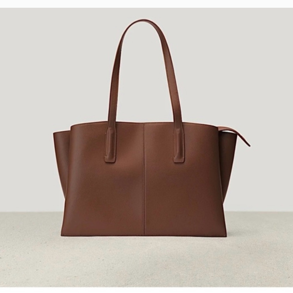 Freja New York Paloma Tote in Pecan